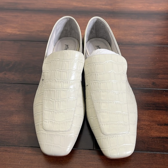Jeffrey Campbell Women's Marco Croc-Embossed Loafers size 11 Ivory Academia NWT - Picture 2 of 9